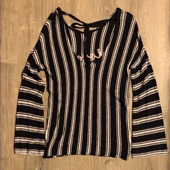 Express Tie Back Sweater - Picture 4 of 12